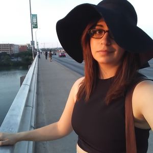 Meet your Posher, Amber